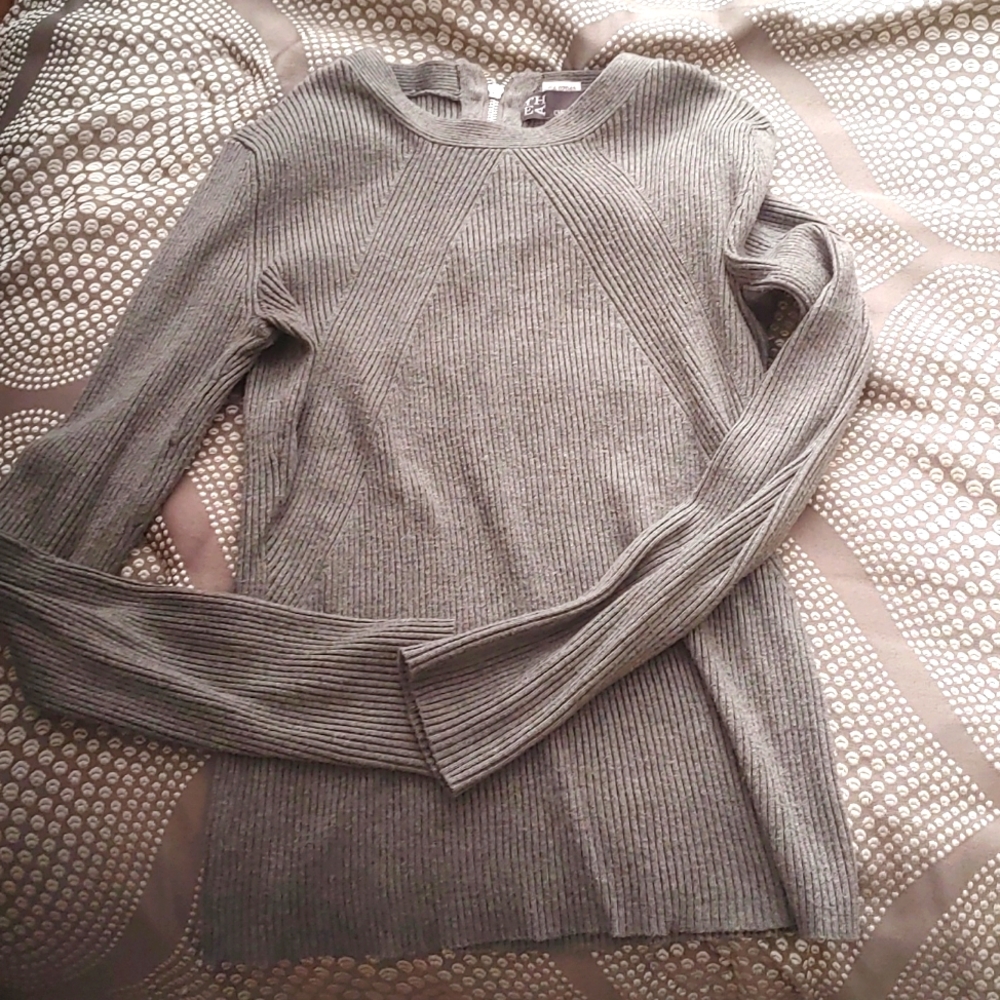 Grey sweater